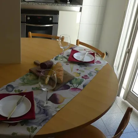 Joivy Welcoming Flats By * Комо