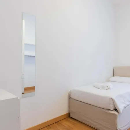 Joivy Welcoming Flats By Como